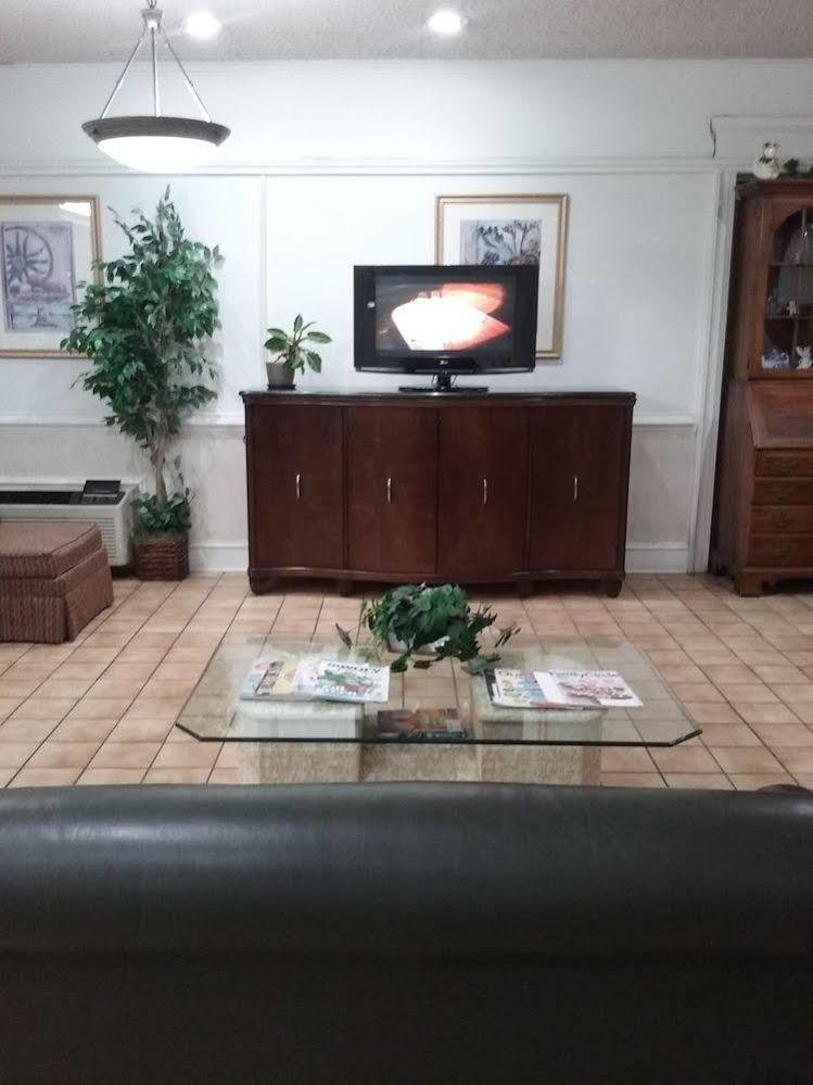 アメリカズ ベスト バリュー イン リッチモンド サウス Bellwood エクステリア 写真